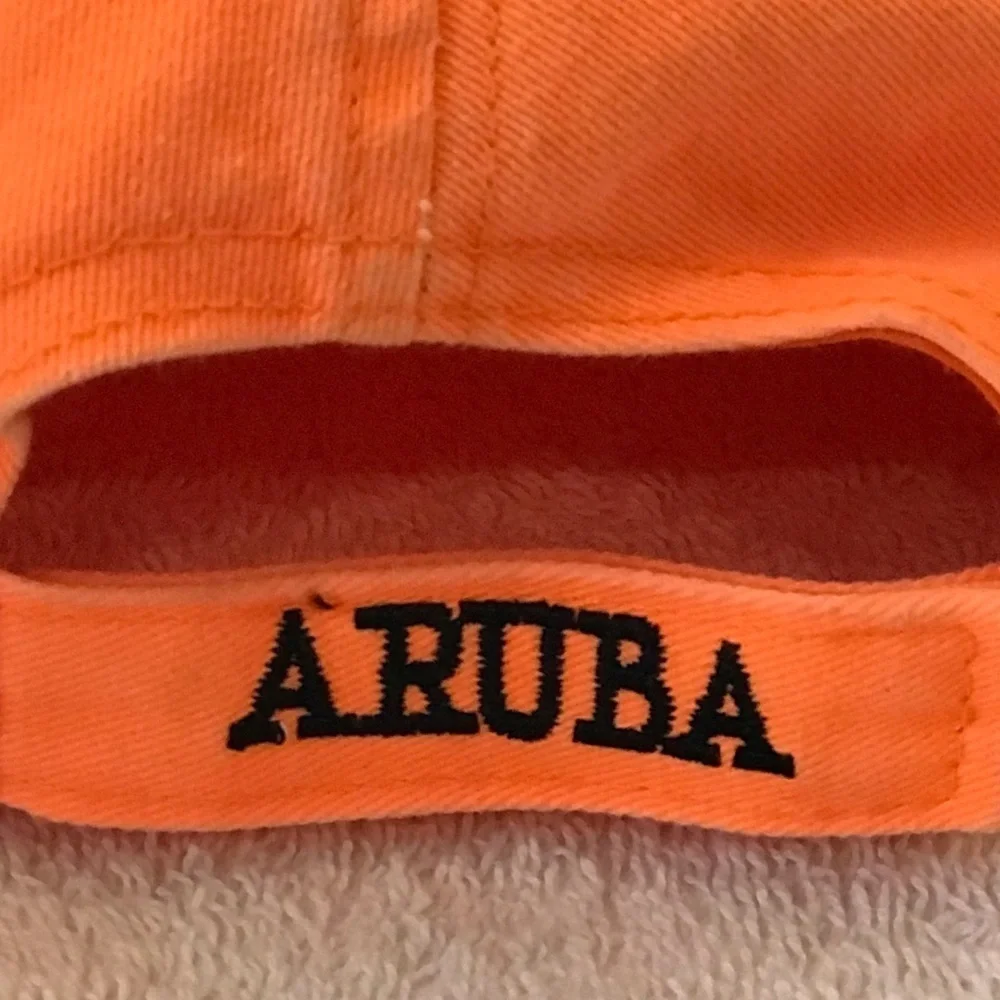 Blue Sky for Aruba-One Happy Island Women's Adjustable Pink Travel Ball Cap